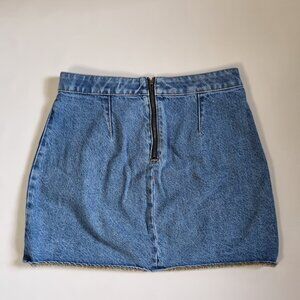 PacSun Light Wash Denim Mini Skirt with Exposed Back Zipper Size 27